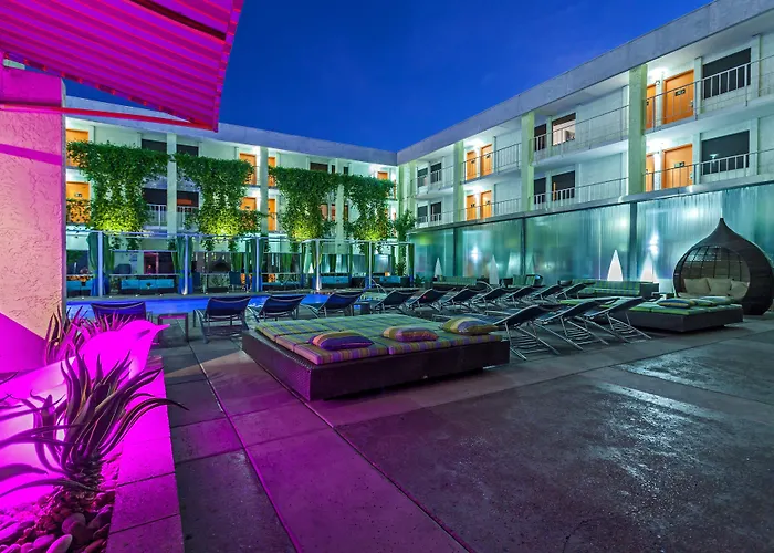The Clarendon & Spa, Bw Signature Collection (adults Only) 4* Phoenix
