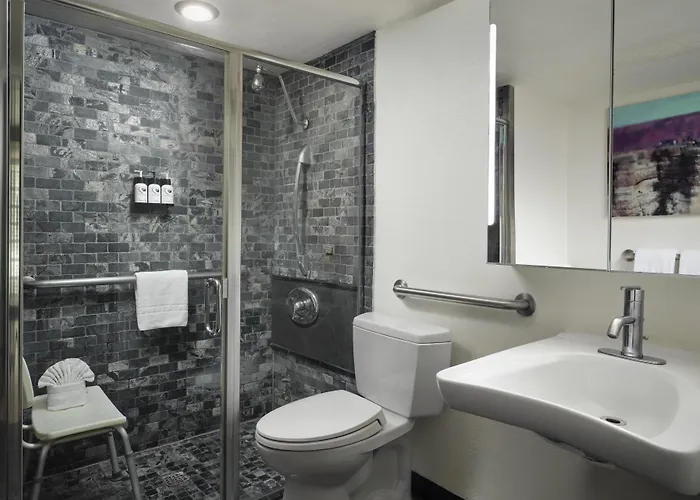 The Clarendon & Spa, Bw Signature Collection (adults Only) 4*
