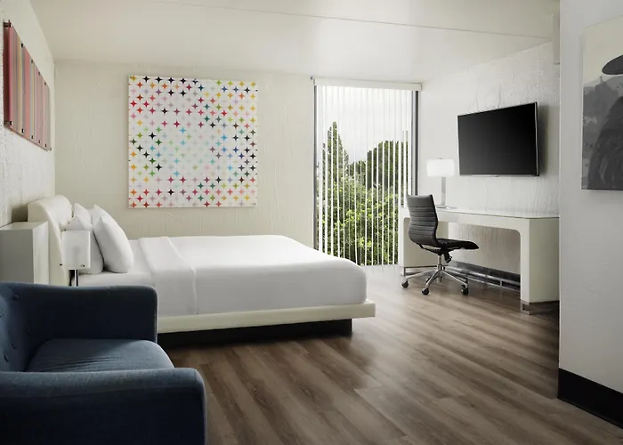 The Clarendon & Spa, Bw Signature Collection (adults Only) 4*
